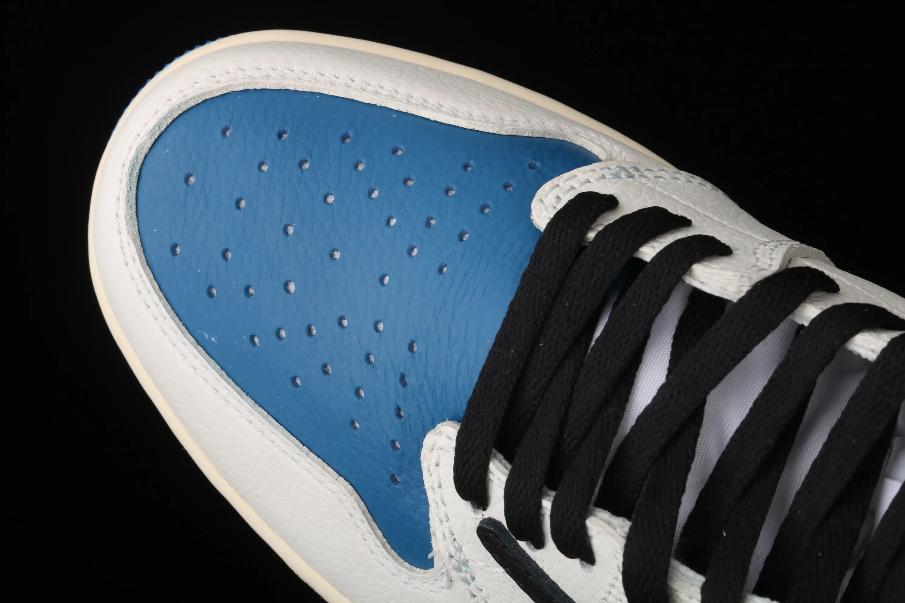 All Categories Air Jordan Jordan Series Basketball Shoes Air Jordan 1 High Travis Scott x Air Jordan 1 High OG AJ1 Lightning Overhead DH3227-105